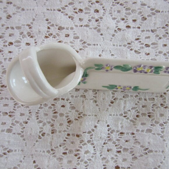 Ceramic placecard holders with basket for flowers,candies,nuts in pink & purple - Picture 7 of 11